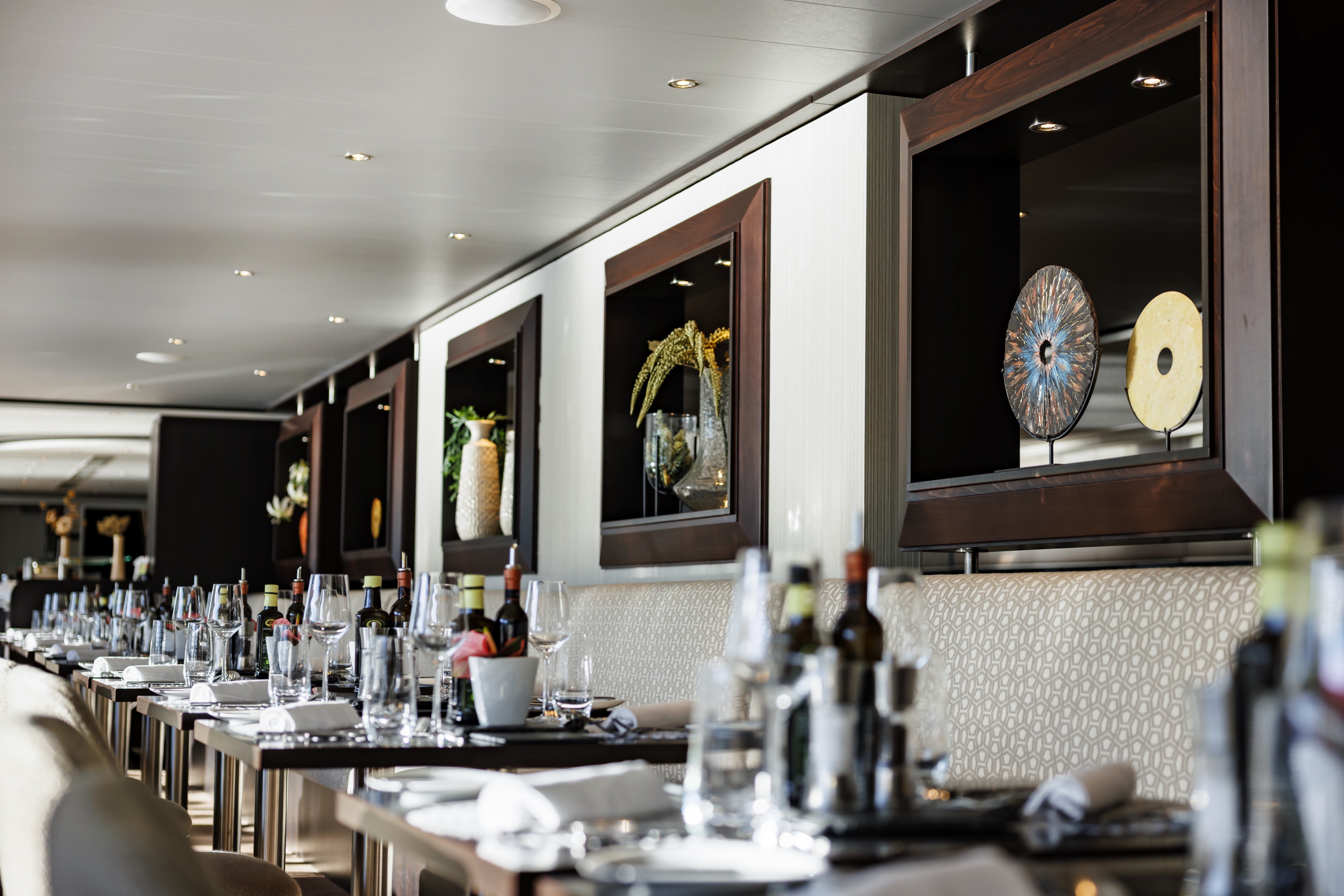 Avalon Illumination - Panorama Dining Room